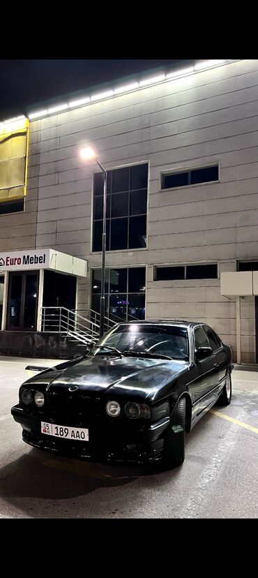 цена bmw e34: 2.0
5 ступка 
продаю или меняю 
цена 350т