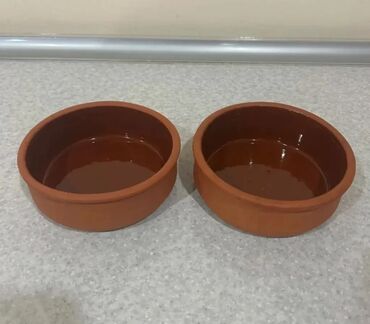 Digər dəstlər və servizlər: Saxsı qablar satılır.Pitiqabı,qatıqqabı,yeməkqabı,bakal.Çeşidlər — 9