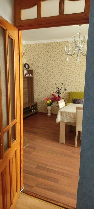 Köhnə tikili: Bakı, 4 otaqlı, Köhnə tikili, m. 28 may, 80 kv. m — 14