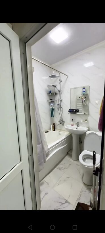 Uzunmüddətli kirayə mənzillər: Nərmanov metrosun yaxınlıqı Təbriz küçəsi 4/2 mərtəbəsi təmirli və — 11