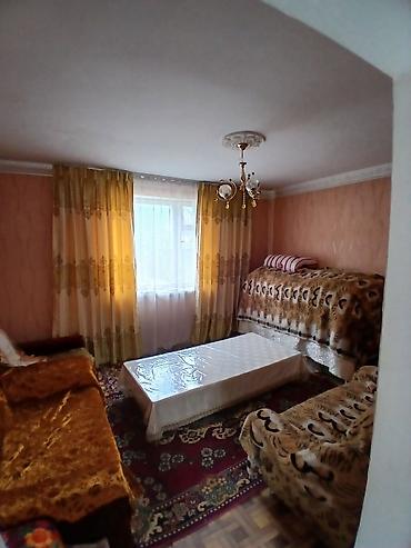 Продажа коттеджей и домов: Продается дом с двором и хозпостройками участок 4 соток рядом ходит — 11