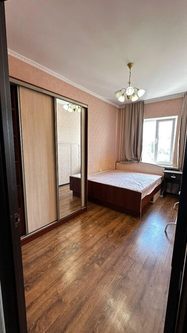 сдается 2 комнатная квартира на долгий срок: 3 комнаты, 63 м², 105 серия, 8 этаж, Косметический ремонт