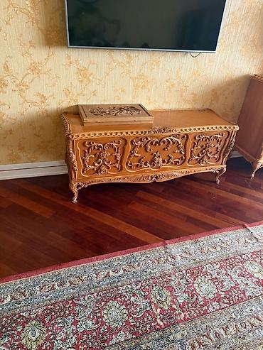 Ruminua qonaq otağı mebel dəsti Tərkib: - Oval formalı geniş yemək