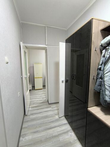 однокомнатная квартира: 1 комната, 35 м², Индивидуалка, 10 этаж, Евроремонт
