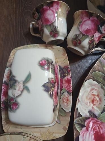 Наборы посуды: Французский фарфоровый сервиз на две персоны (16 предметов), с 24 — 4