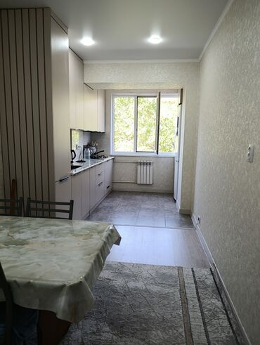 куплю дом ош: 3 комнаты, 57 м², 105 серия, 2 этаж, Косметический ремонт