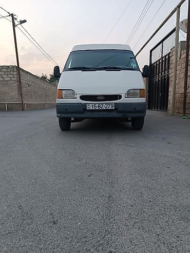 Ford: Ford Transit yük/furqon mikroavtobusu - Korpus: yüksək tavanlı, uzun — 4