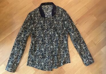 Köynək və bluzalar: Oğlan köynəkləri satılır.Təzədir.Çeşidlər var. Real alıcılar əlaqə — 1