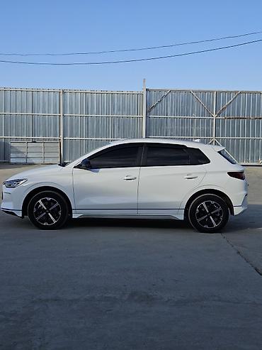 зимы: BYD E2: 2021 г., Вариатор, Электромобиль, Хэтчбэк — 6