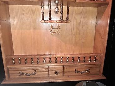 palid agaci: Mini bar.palid agaci ve latun işləmələrlə hazirlanmiş el işi bar — 3