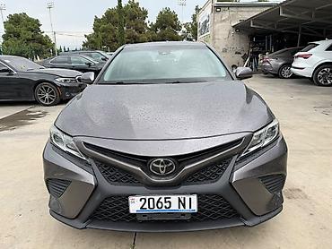 Toyota Camry: 2020 г., 2.5 л, Автомат, Бензин, Седан