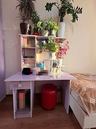 table study: КРОВАТЬ и ПАРТА. Продается комплект односпальная кровать и большая — 2