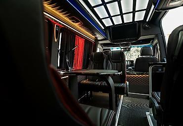 w210 e320: Mercedes-Benz Sprinter — комфортабельный микроавтобус VIP‑класса для — 3