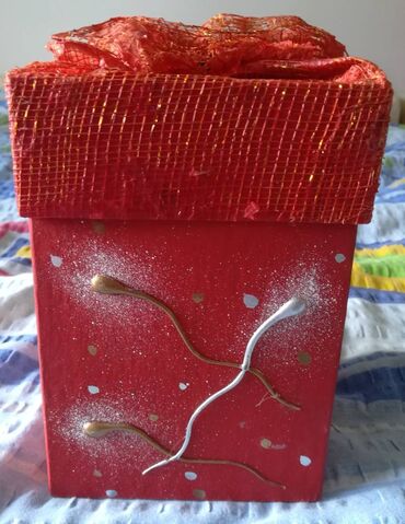 materijal za sako: Ukrasna kutija, bоја - Crvena, Upotrebljenо