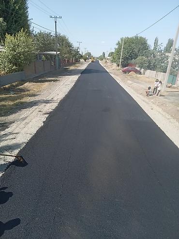 Коммунальная и дорожная техника: Услуги по укладке асфальта для создания прочных и долговечных дорожных — 4