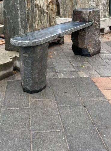 Skameykalar, lavoçkalar: Təbii daşdan hazırlanmış bağ mebeli və dekor Məhsul təsviri: - Təbii — 2