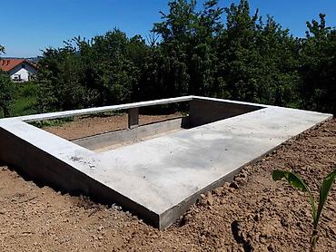 Građevinarstvo i rekonstrukcija: Izrada BAZENA: – Široki mašinski iskop – Ravnanje poda i stranica – — 15