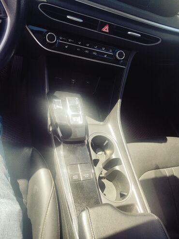 Hyundai: Hyundai Sonata: 2020 г., 2 л, Автомат, Газ, Седан