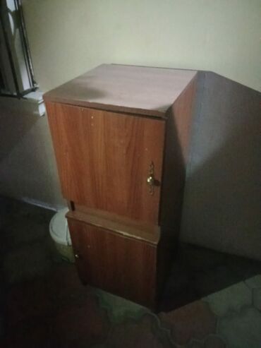 agac qapi: Açılan, 2 qapılı Düz dolab