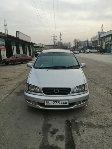 toyota run: Toyota Ipsum: 1996 г., 2 л, Автомат, Бензин, Минивэн