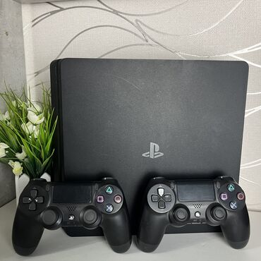 jbl tune 500 беспроводные: Продаю PS4 Slim с 10 играми и 2 новыми геймпадами Продается