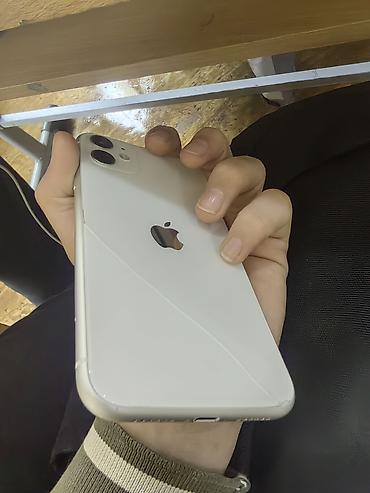 iphone 76: IPhone 11, Ağ, Face ID — 3