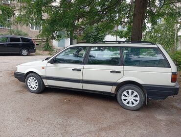 Volkswagen: Volkswagen Passat: 1989 г., 1.8 л, Механика, Бензин, Универсал