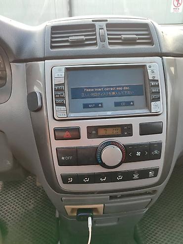 буксир: Toyota Avensis Verso: 2002 г., 2.4 л, Автомат, Бензин, Минивэн — 10