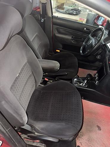 passat variant: Volkswagen Golf Variant: 2001 г., 2 л, Автомат, Газ, Универсал — 9