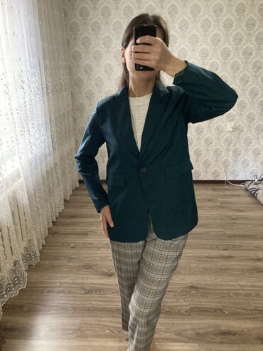 Повседневные платья: Каждая позиция по 300 сом Самовывоз либо отправка курьером Женские — 12