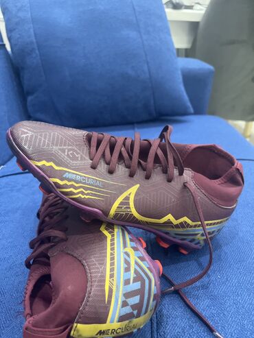 Butslar: Butslar Nike, Ölçü: 40, İşlənmiş