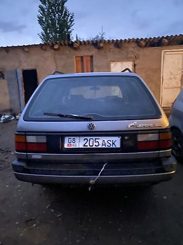 кассеты аудио: Volkswagen Passat: 1989 г., 0.2 л, Механика, Бензин, Универсал — 2