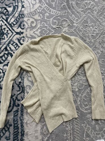 теплые свитера с мехом: Женский свитер, Средняя модель