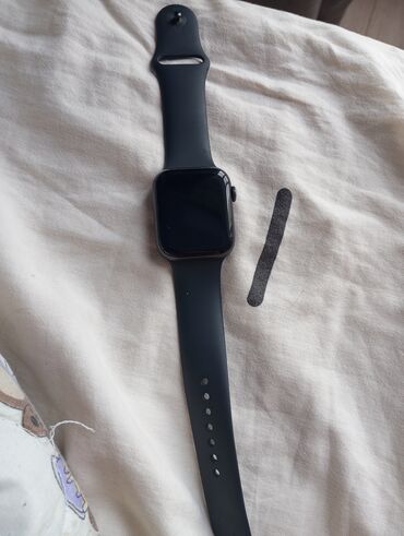 aifon se: Продаю Apple Watch SE 44 мм первого поколения черного цвета АКБ 91%
