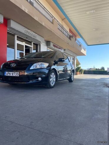Toyota: Toyota Auris: 1.4 l. | 2011 έ. Χάτσμπακ — 2