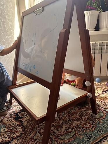 table study: Детский стол, Б/у, Дерево, Платная доставка, Самовывоз — 1