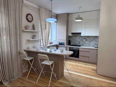 Продажа квартир: 4 комнаты, 85 м², Индивидуалка, 5 этаж, Евроремонт