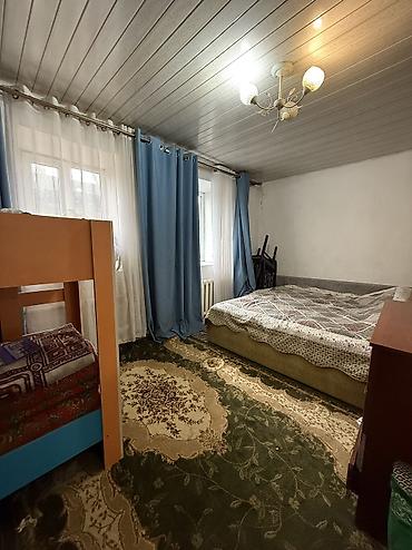 Продажа коттеджей и домов: 🏡 Продаётся угловой дом в Кызыл-Аскере 🔹 Участок — 5 соток 🔹 Дом — 80 — 7