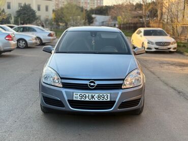 opel korsa: Opel Astra: 1.4 l | 2005 il 302886 km Hetçbek