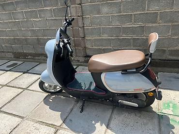 Скутеры: 🛵 Продаётся электроскутер 📌 Максимальная скорость: 45–50 км/ч 📌 Запас — 1