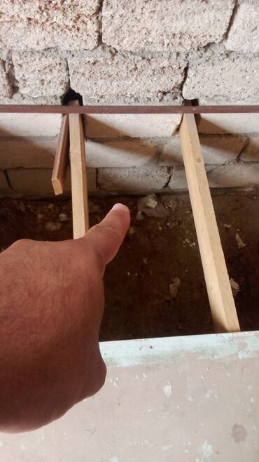 Otaqların uzunmüddətli kirayəsi: . barter var . maşınla evlə əlavə pul vermekle ev maşınla baxır — 13