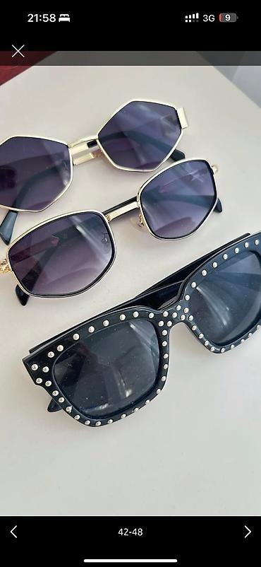 Брючные костюмы: Женская одежда, покупала в Дубаи/Италии, размер s/m/L до 42-44. Вся — 22