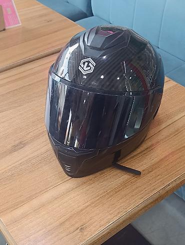 motor kaski: Tam üz örtüklü moto dəbilqə – karbon lif naxışlı, qara rəng — 3