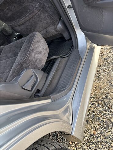 Honda: Honda Odyssey: 2000 г., 3 л, Автомат, Газ, Минивэн — 10