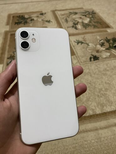 Apple iPhone: IPhone 11, 128 GB, Ağ, Simsiz şarj, Face ID