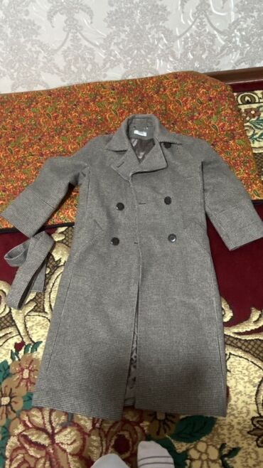 loreta пальто: Двубортное женское пальто KENT в классическую мелкую гусиную лапку. -