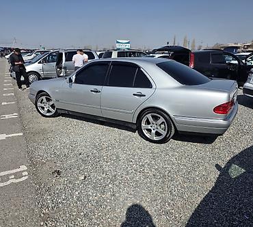 колектор на ауди: Mercedes-Benz E-Class: 1998 г., 2.4 л, Механика, Бензин, Седан — 9