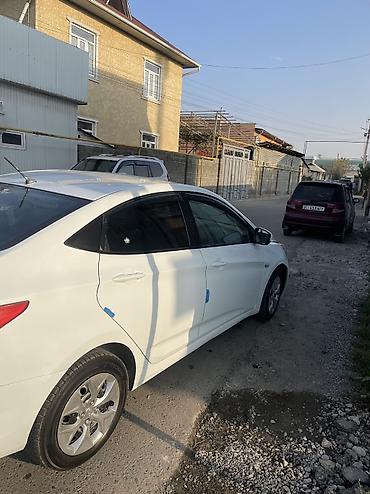 спарк сатуу: Hyundai Solaris: 2014 г., 1.4 л, Автомат, Бензин, Седан — 4