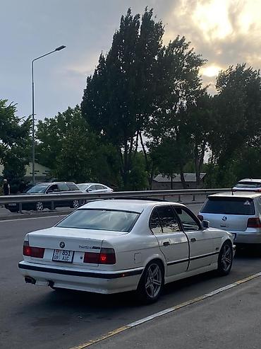 bud e9: BMW 5 series: 1991 г., 2.5 л, Механика, Бензин, Седан — 3