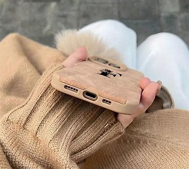 12 pro mac: IPhone 14 üçün şık qoruyucu qab – bej rəngli, məxməri teksturalı arxa — 4